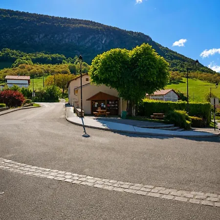 Cosy Avec Vue Sur Le Marche * Saint-Marcellin (Isere)